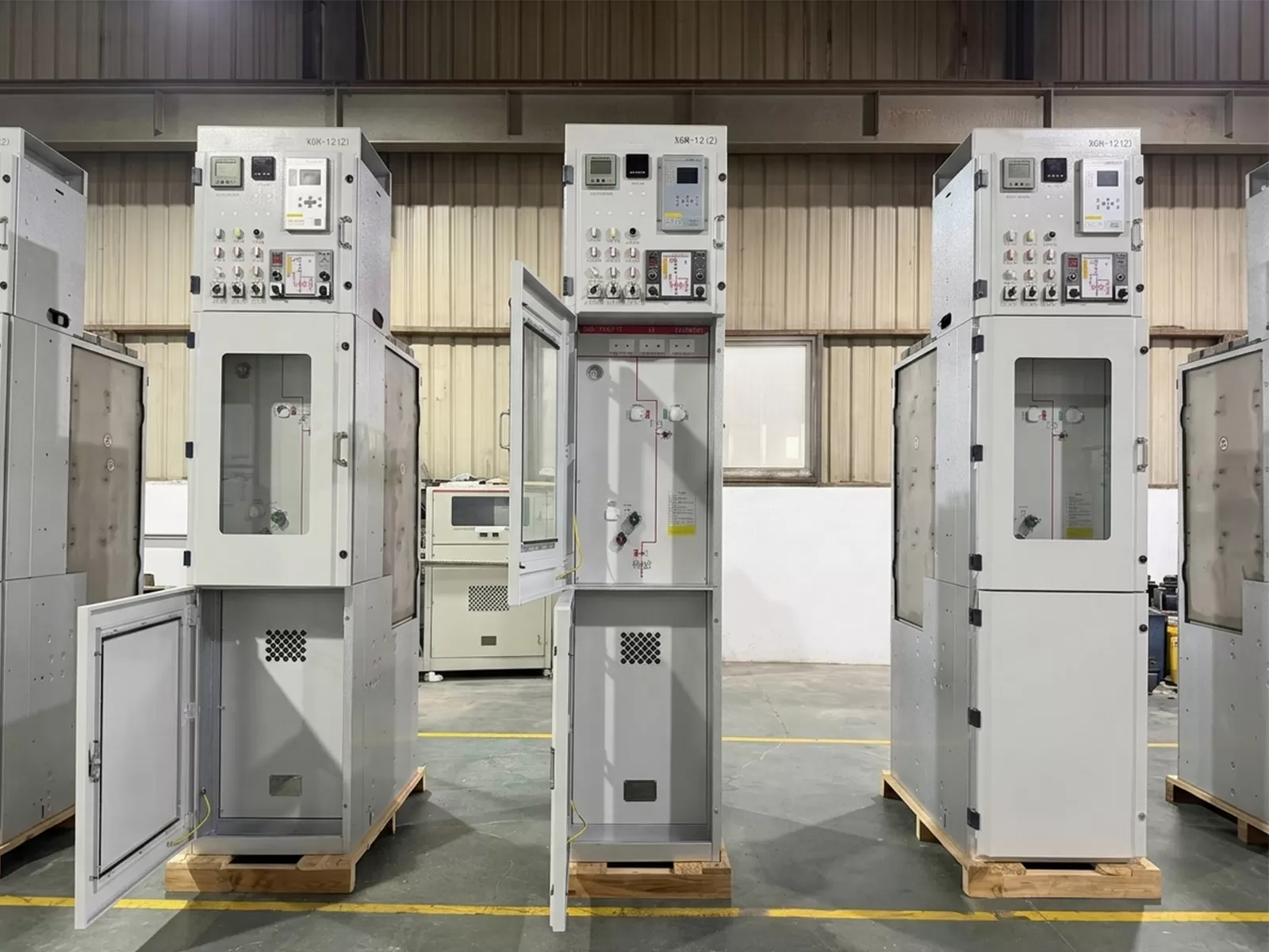 What is MV Air Insulated Metering & Service Entrance Cabinet? 